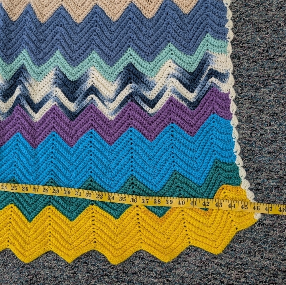 Vintage Handmade Zig Zag Large Colorful Afghan Throw Blanket - Picture 5 of 7